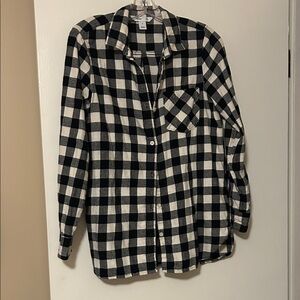 Old Navy Black and White Plaid Button Down Shirt